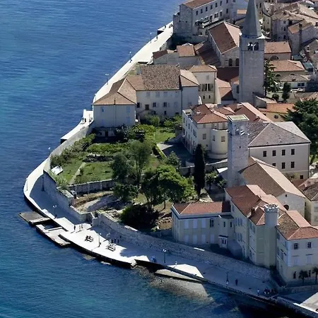 Studio In With Balcony, Air Condition, Wifi Appartement Poreč