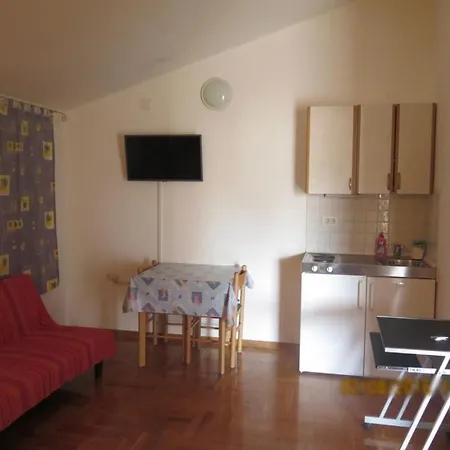 Appartement Studio In With Balcony, Air Condition, Wifi