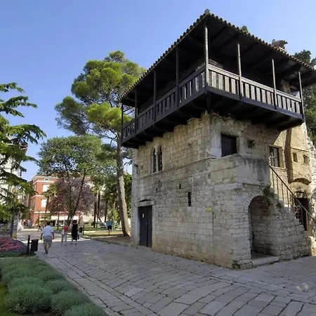 Studio In With Balcony, Air Condition, Wifi Poreč