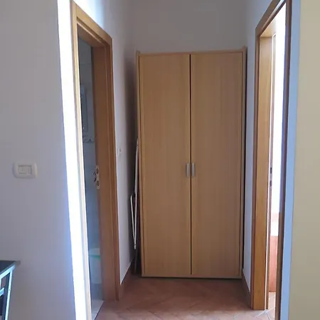 Studio In With Balcony, Air Condition, Wifi Poreč